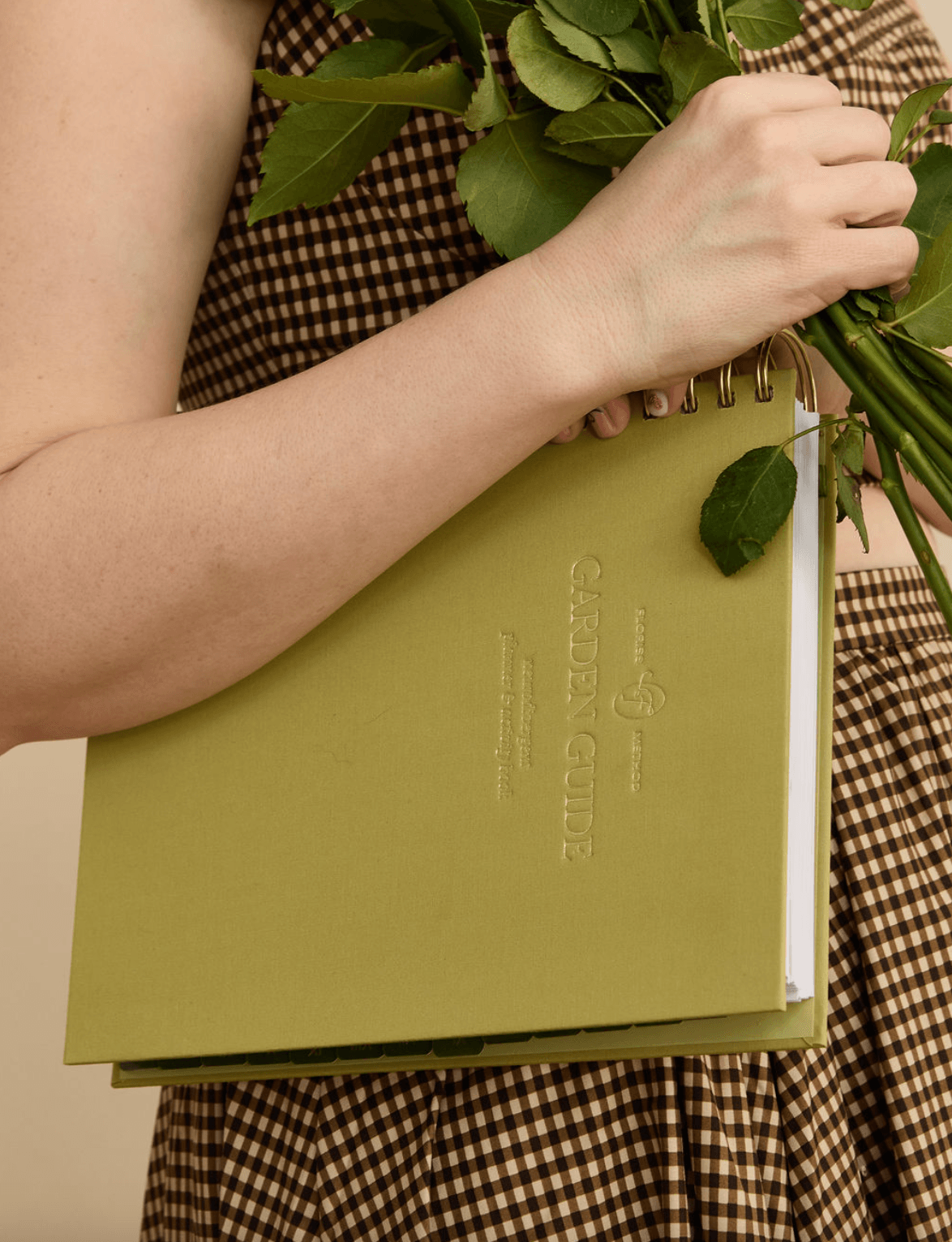 Guides in-display coaching session